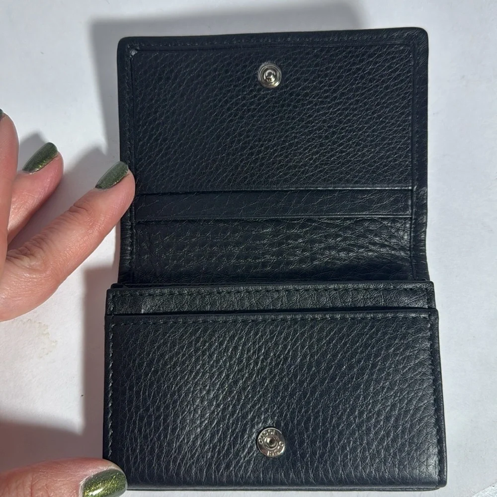 AUTHENTIC BLACK LEATHER GUCCI CARD HOLDER
